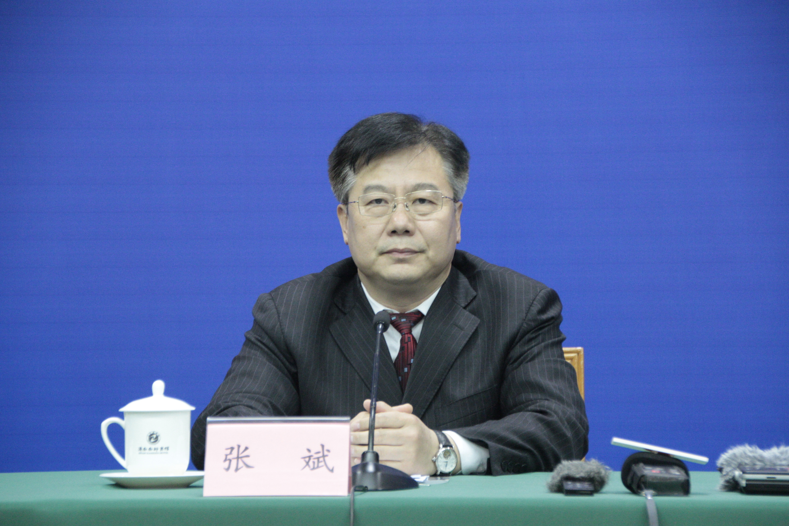 山东省国资委党委书记,主任张斌介绍,今年以来,面对新冠肺炎疫情带来