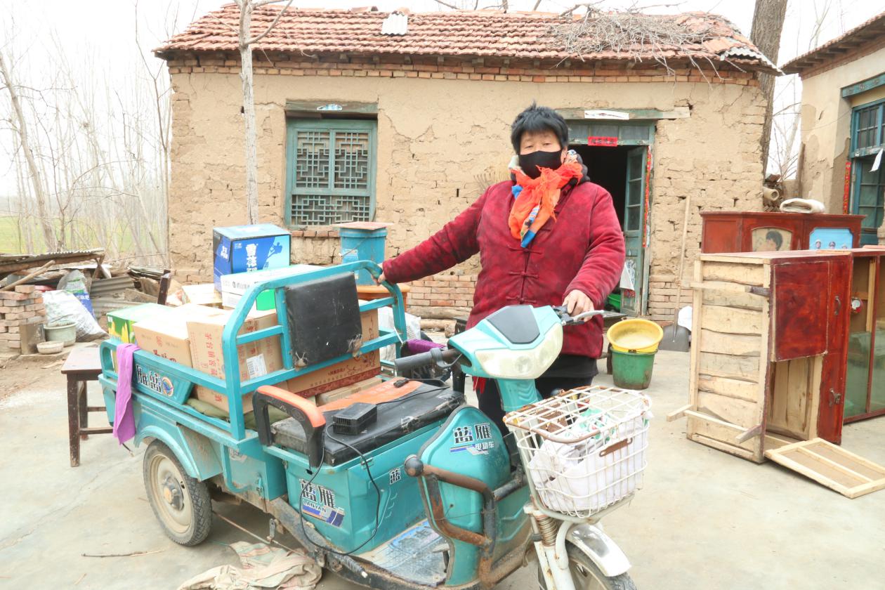 电梯楼房pk土屋,一组图了解黄河滩区人民的新旧生活