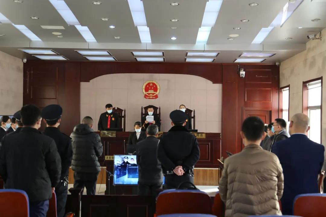 沾化区人民法院经审理查明,2014年5月,李美丽与王国新夫妻(二人均另案