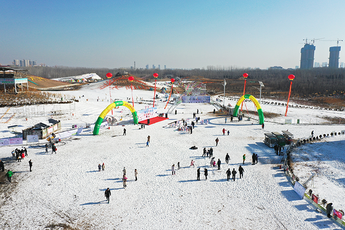 高清大图丨9雪道9雪园99雪景中国德州太阳谷冰雪太乐营开园啦