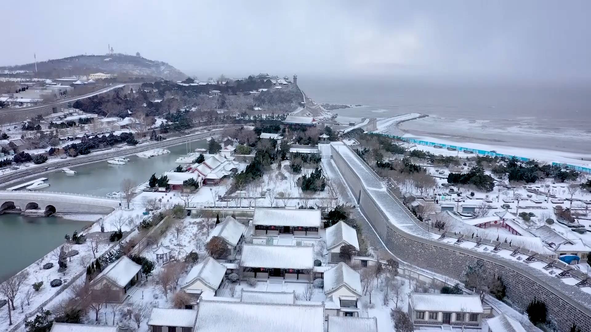 36秒銀裝素裹雪後蓬萊閣美景如畫