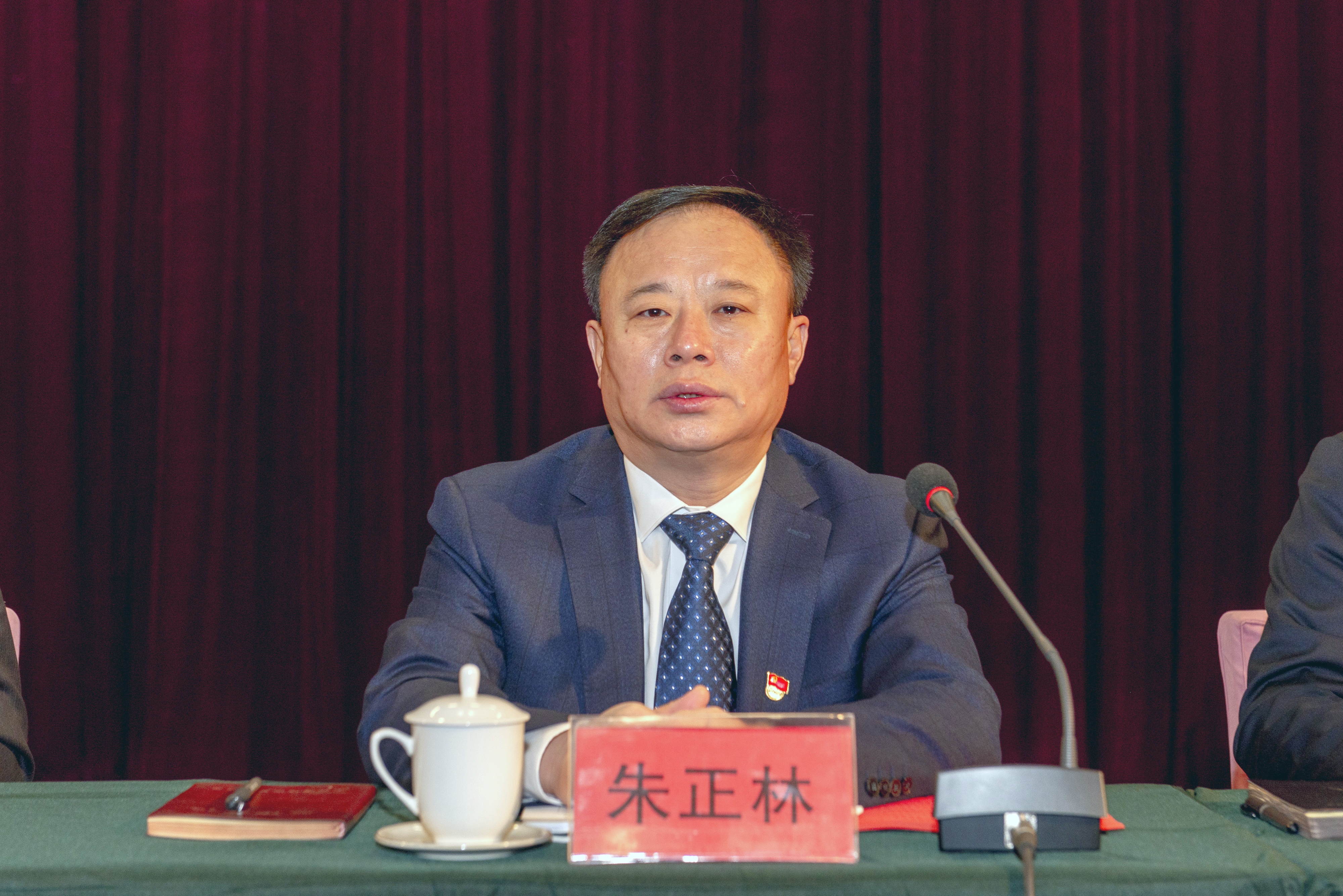 政务新闻朱正林指出,活动开展3个月来,临淄区上下深入解放思想,深刻