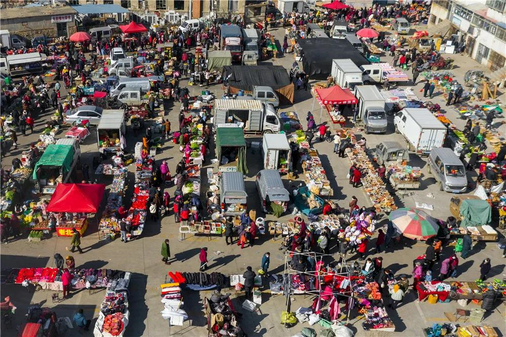 组图丨红红火火!威海经区腊月大集年味十足