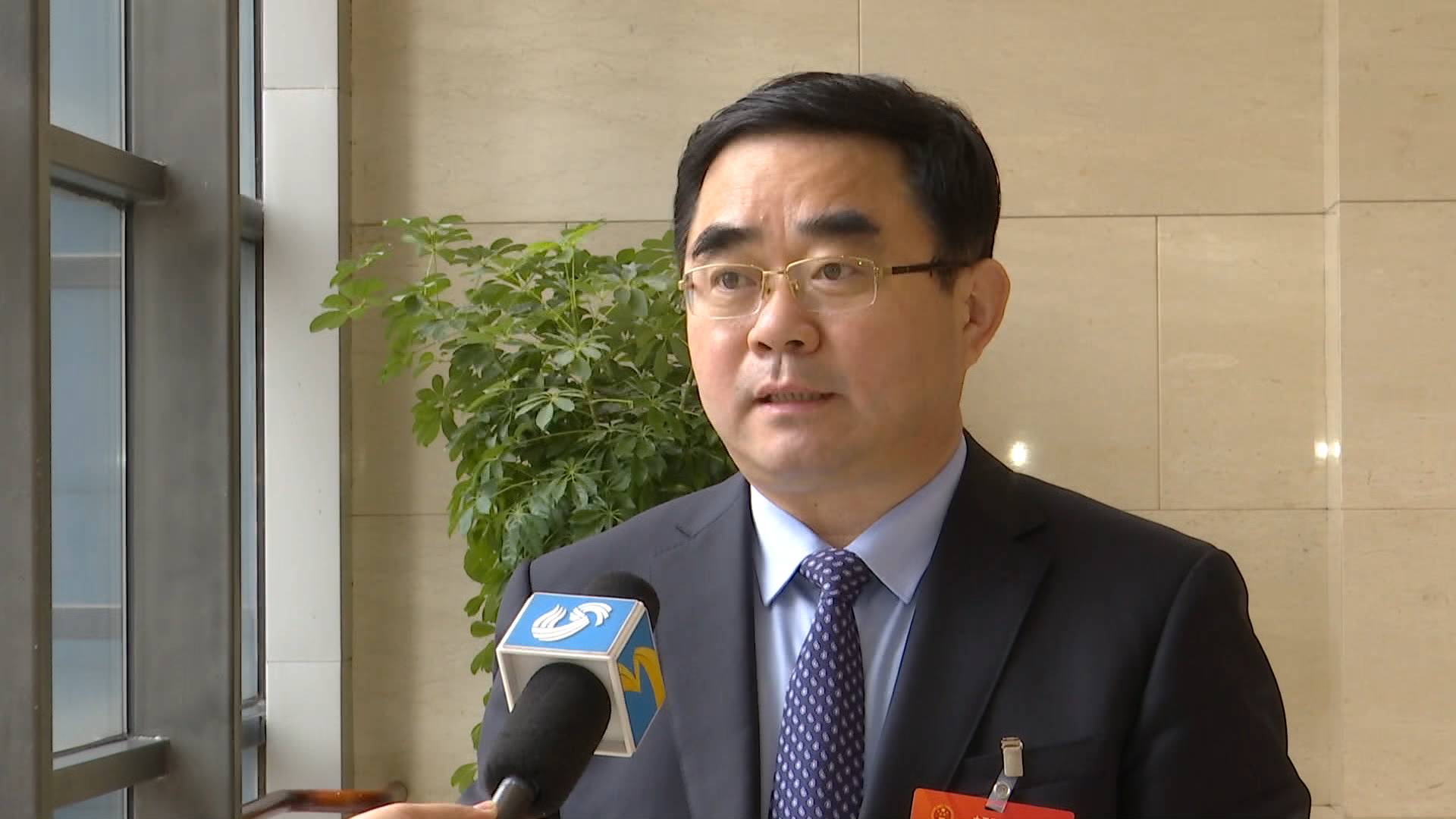 全国人大代表满慎刚建议加大煤矿智能化建设和清洁煤技术研发的支持