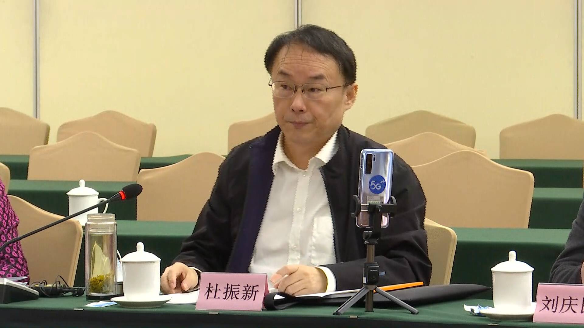 全国人大代表杜振新加快反食品浪费法的立法进度杜绝舌尖上的浪费