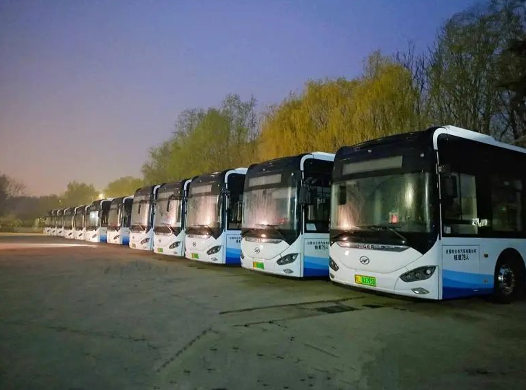日照105辆新能源纯电动公交车投入运营 市区内柴油公交车已全部下岗