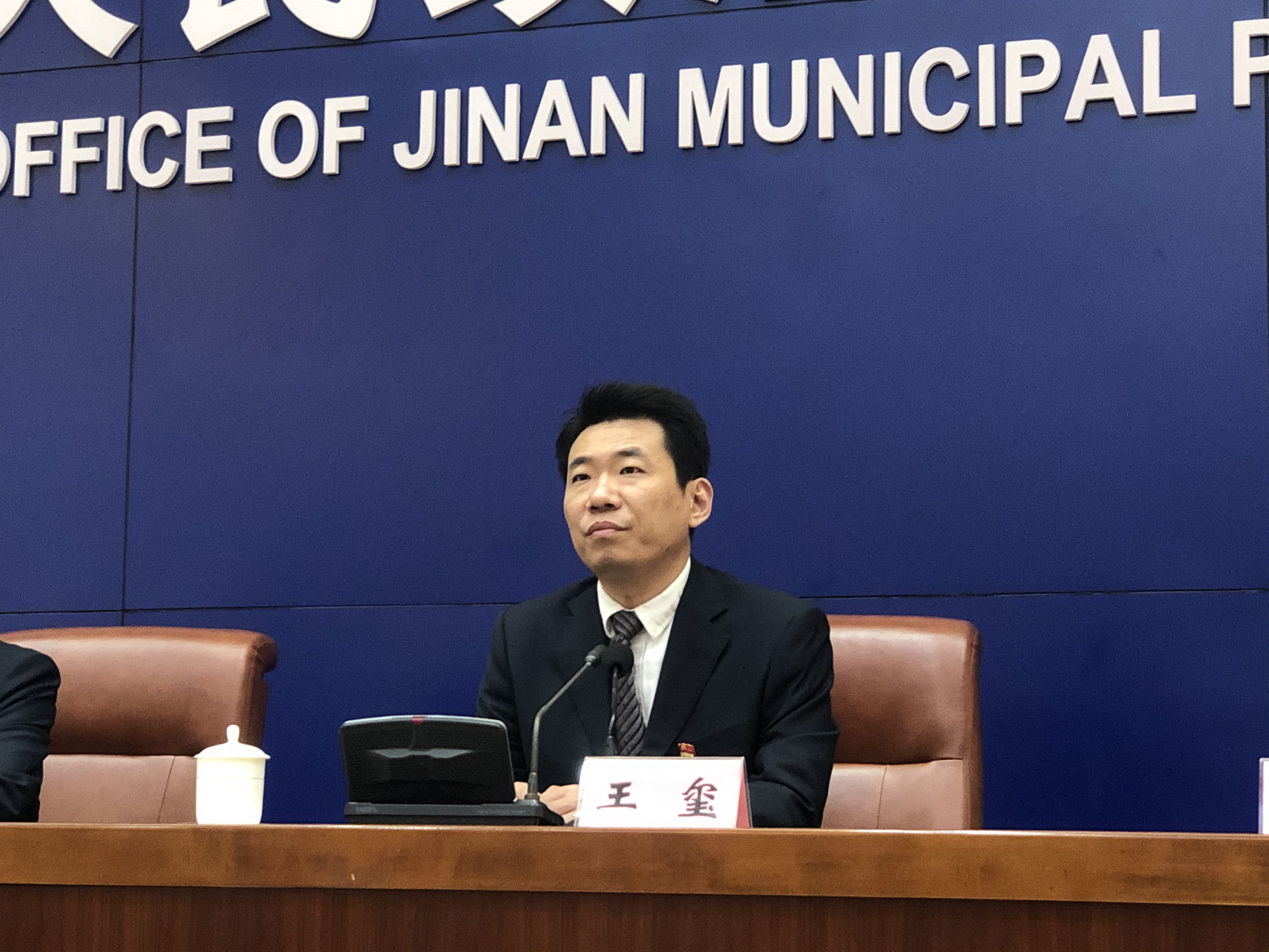 济南要闻共青团济南市委副书记王玺介绍到,济南共青团将大力开展