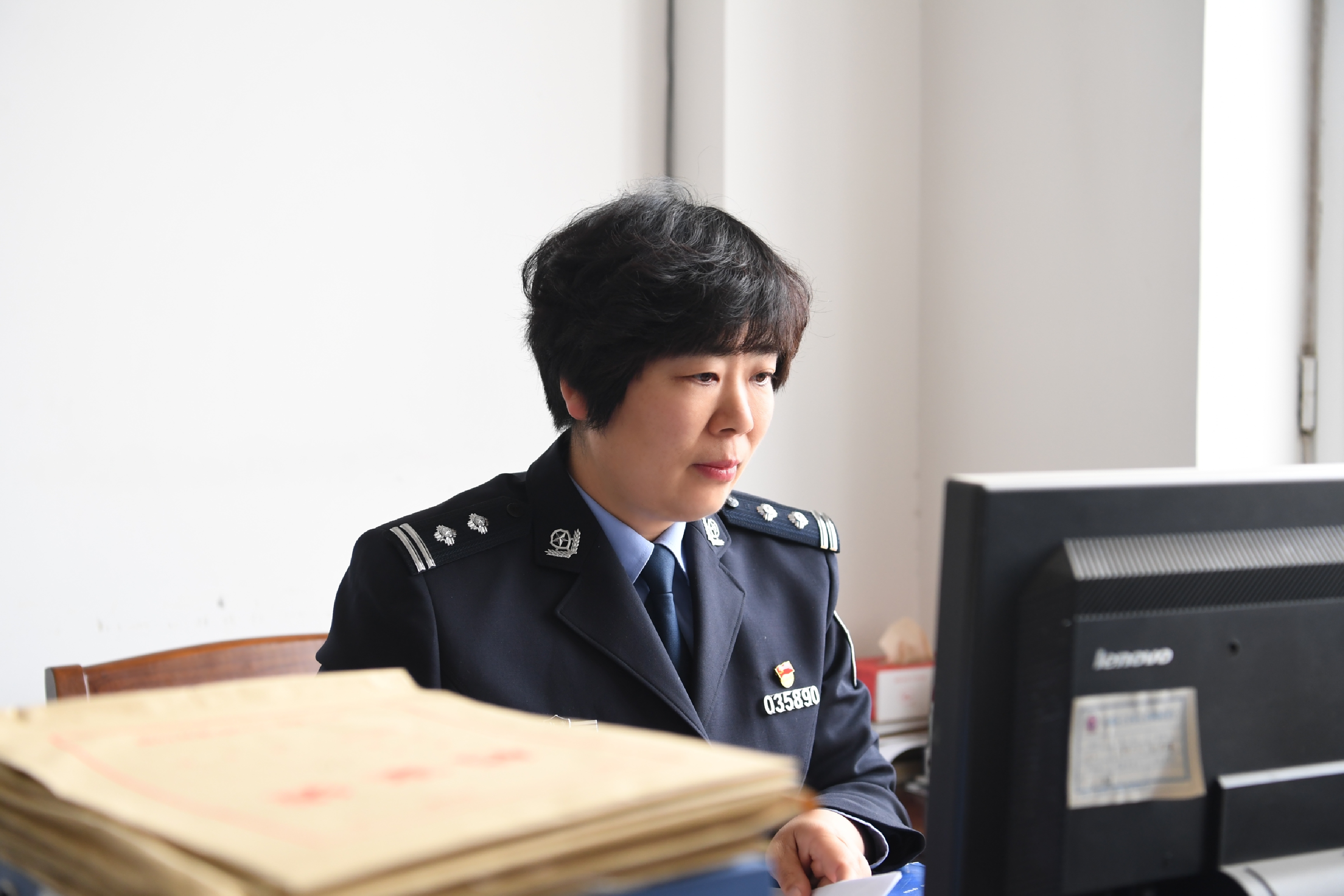 身边榜样|赵雪梅:阅尽千卷 温柔有光