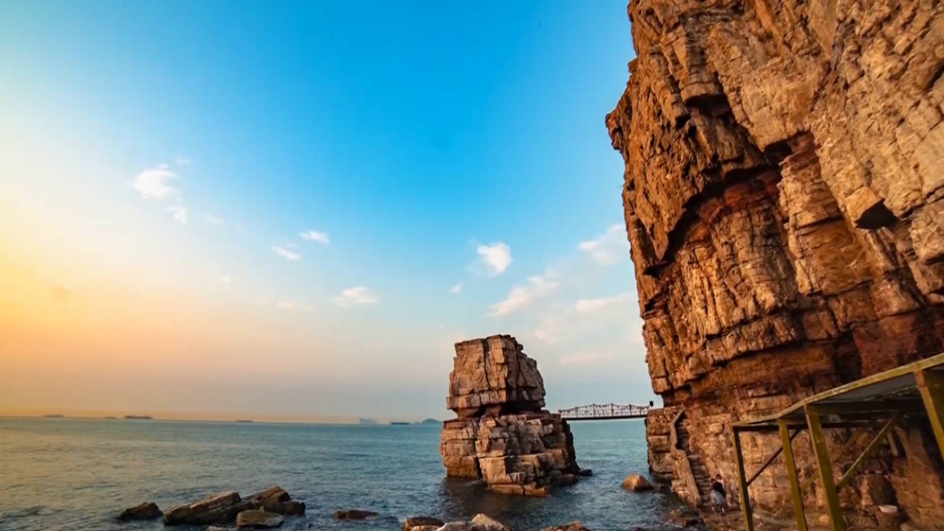 梦中天堂!航拍"海上盆景"烟台长岛 看大自然的神奇造化