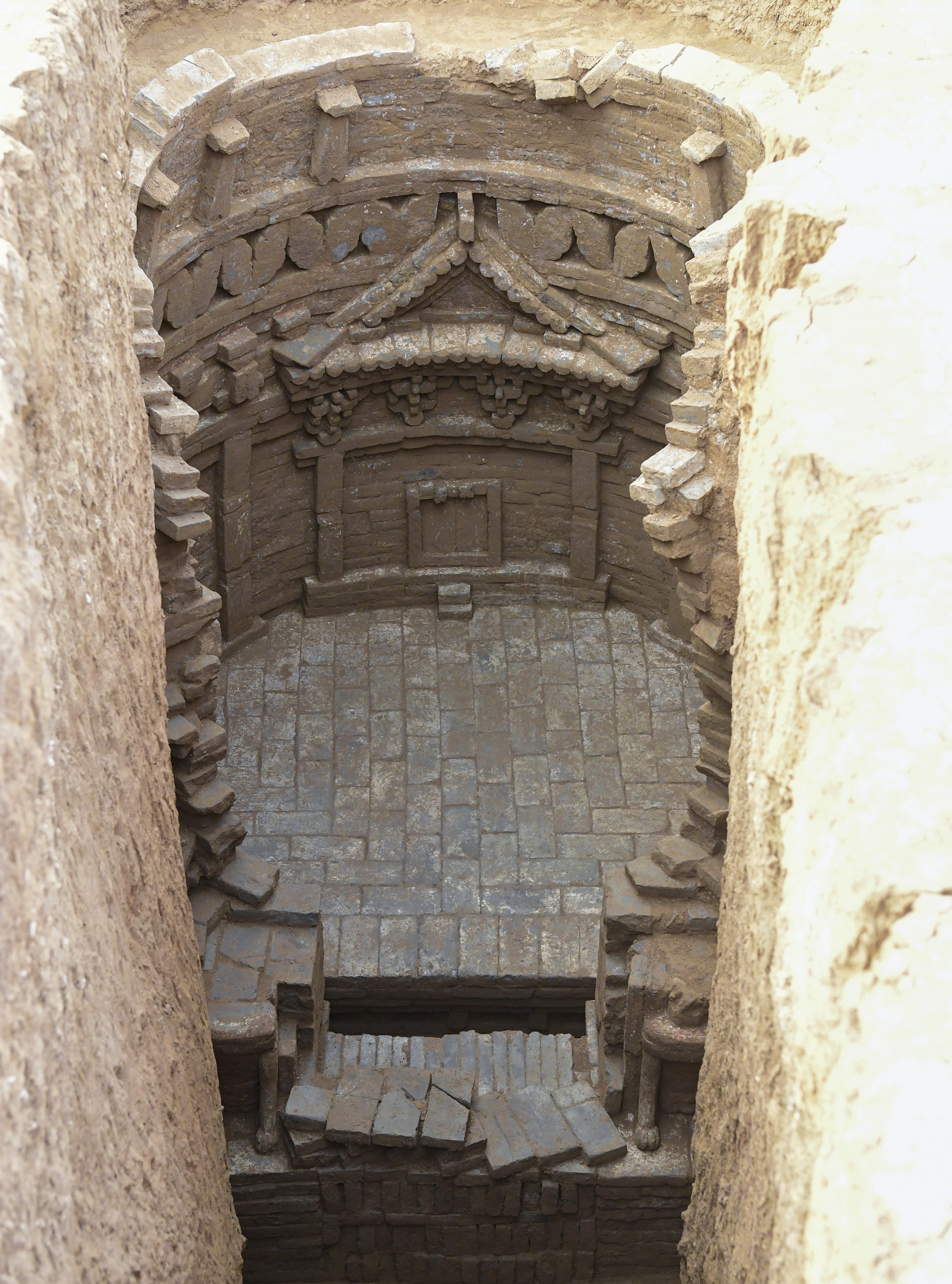 济南东郊发现山东地区已知元代砖雕壁画墓最大家族墓地