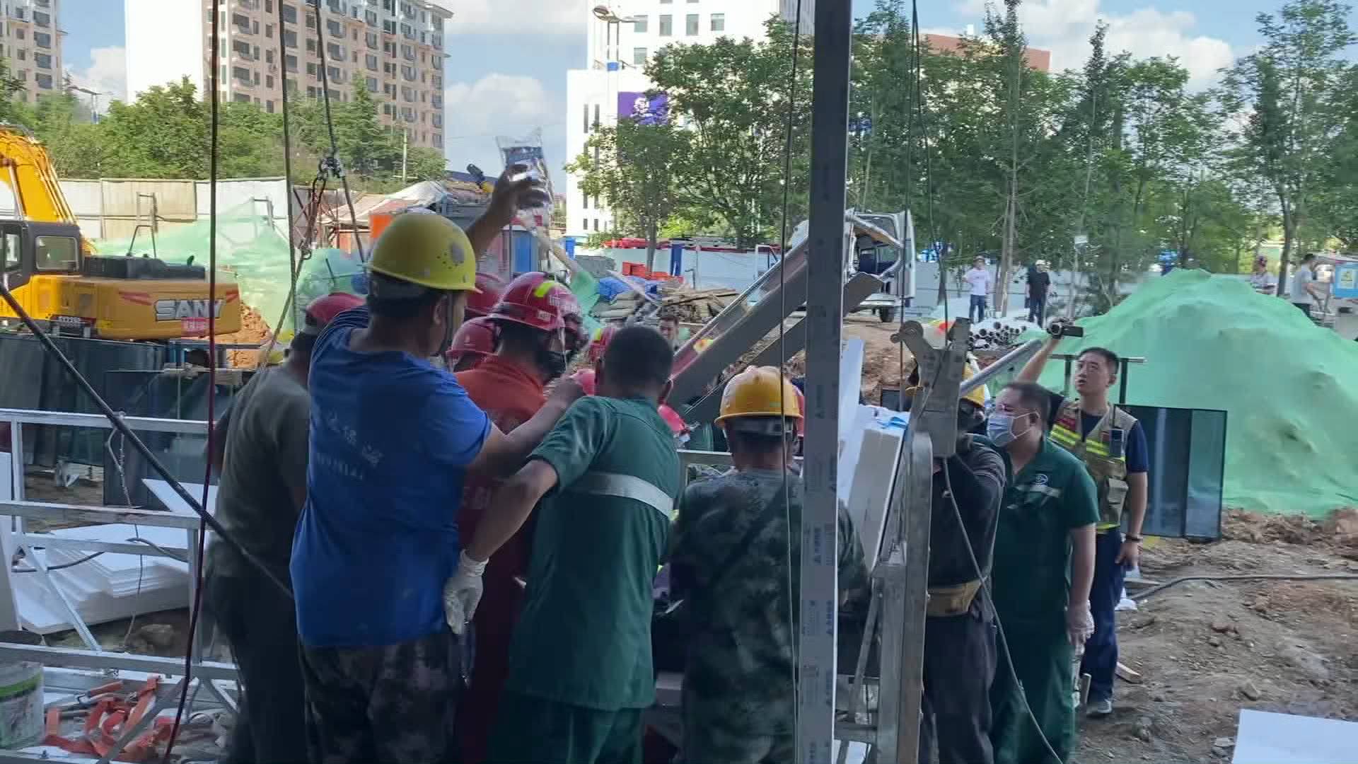 直径8厘米钢管“从天而落”穿透男子身体 淄博消防员接警紧急营救