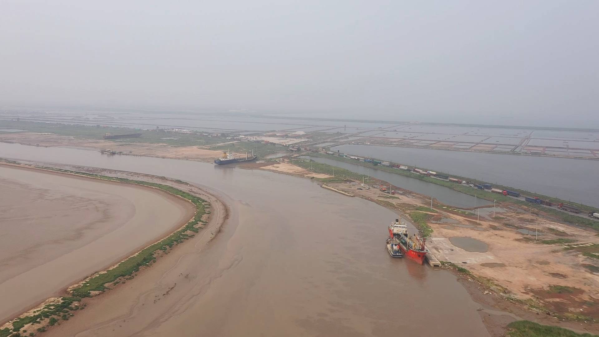 24小时专人值守,20分钟巡堤一次……漳卫河沿线各部门周密部署 筑牢行