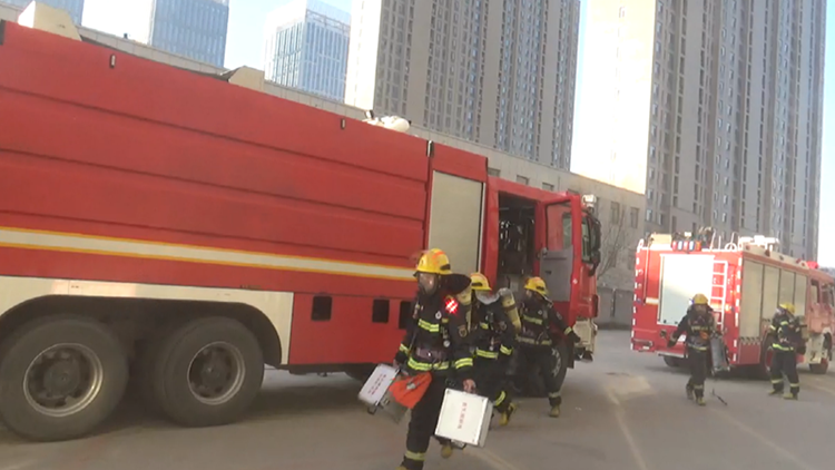 滨州消防开展大型城市综合体灭火救援实战演练