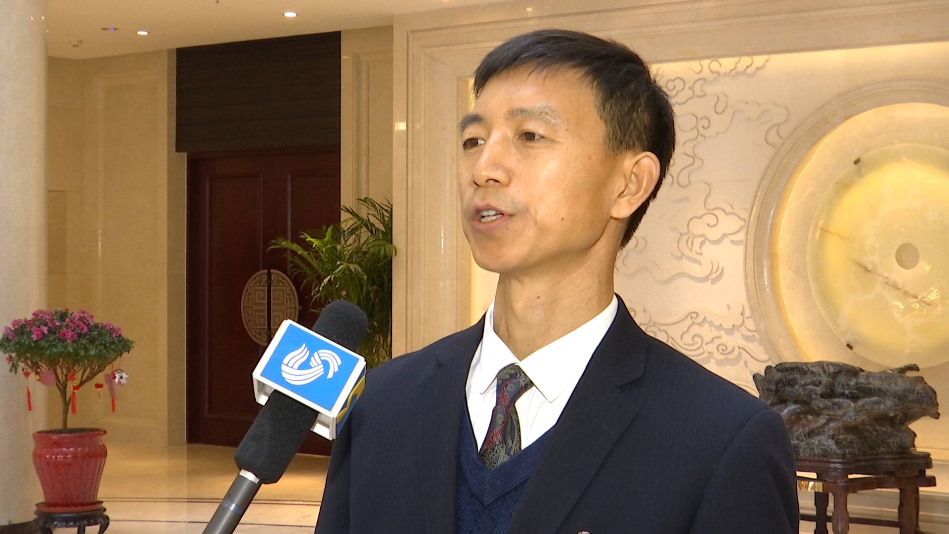 张金海_闪电新闻