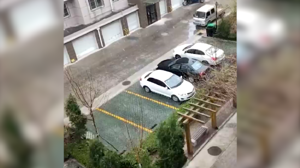 濱州市出現(xiàn)雨夾雪天氣 提醒市民適時增添衣服