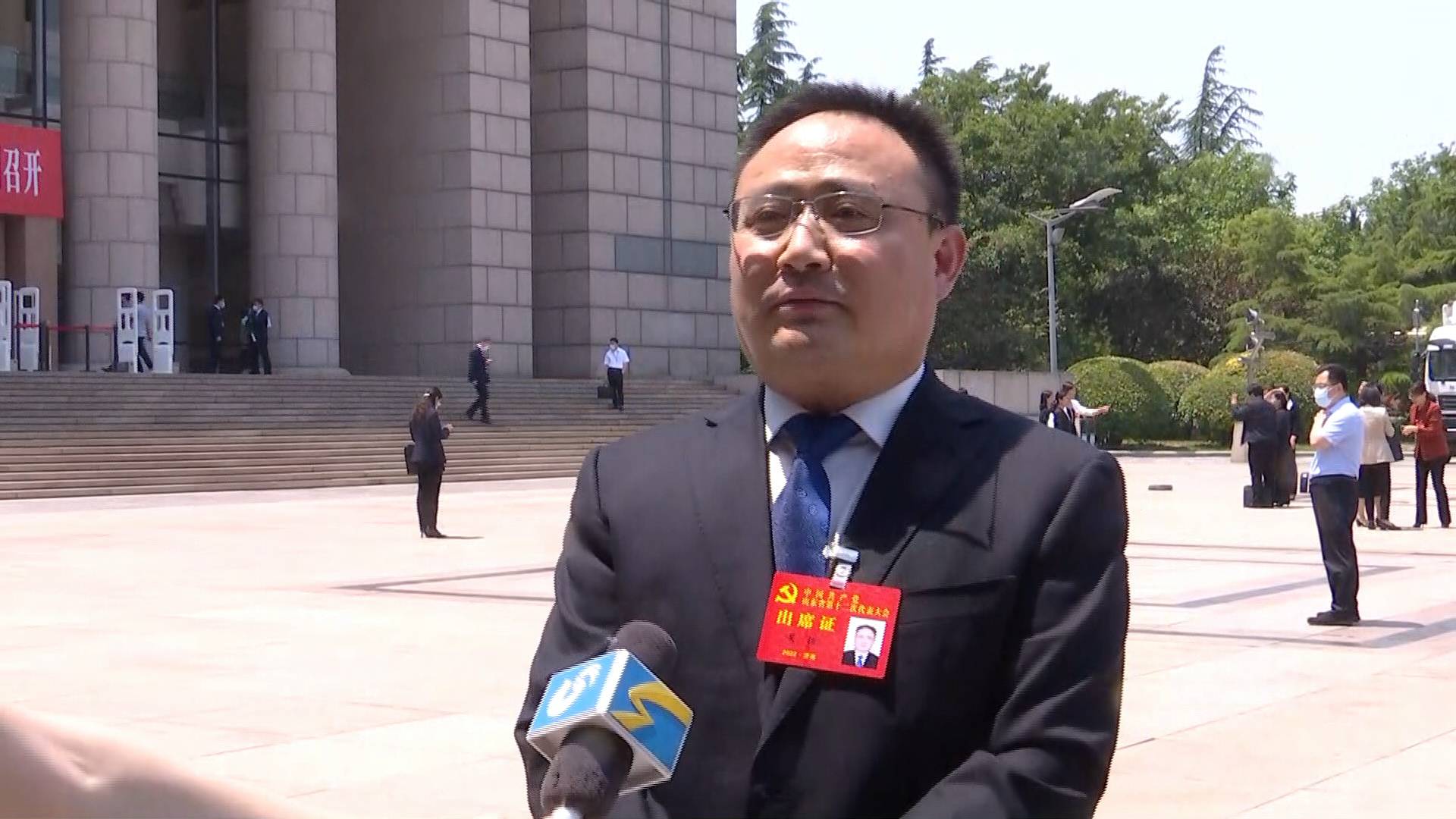 聚焦省第十二次党代会吴振切实担负起菏泽农业大市的使命和担当