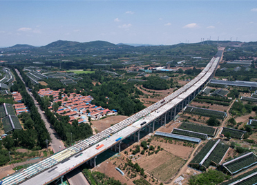 穿山架桥筑通途 济潍高速项目建设全力全速推进