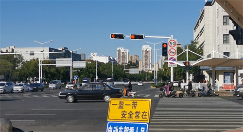 泰安城区部分路口增设“非机动车专用信号灯”
