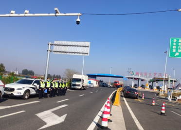 联合执法！潍坊严厉打击高速公路超限超载违法行为