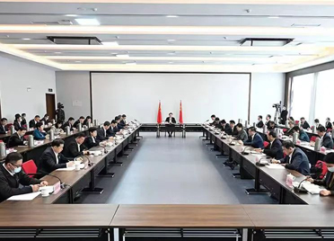 潍坊市委常委会召开扩大会议 传达学习党的二十大和二十届一中全会精神
