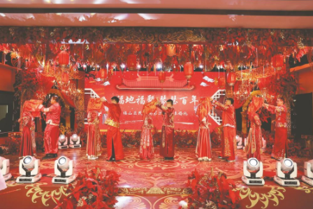 烟台福山“集体婚礼”引领移风易俗新风尚