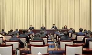 淄博市委政法委召开全体人员会议