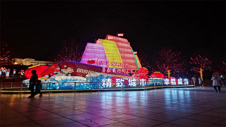 年味十足威海花灯璀璨迎新春