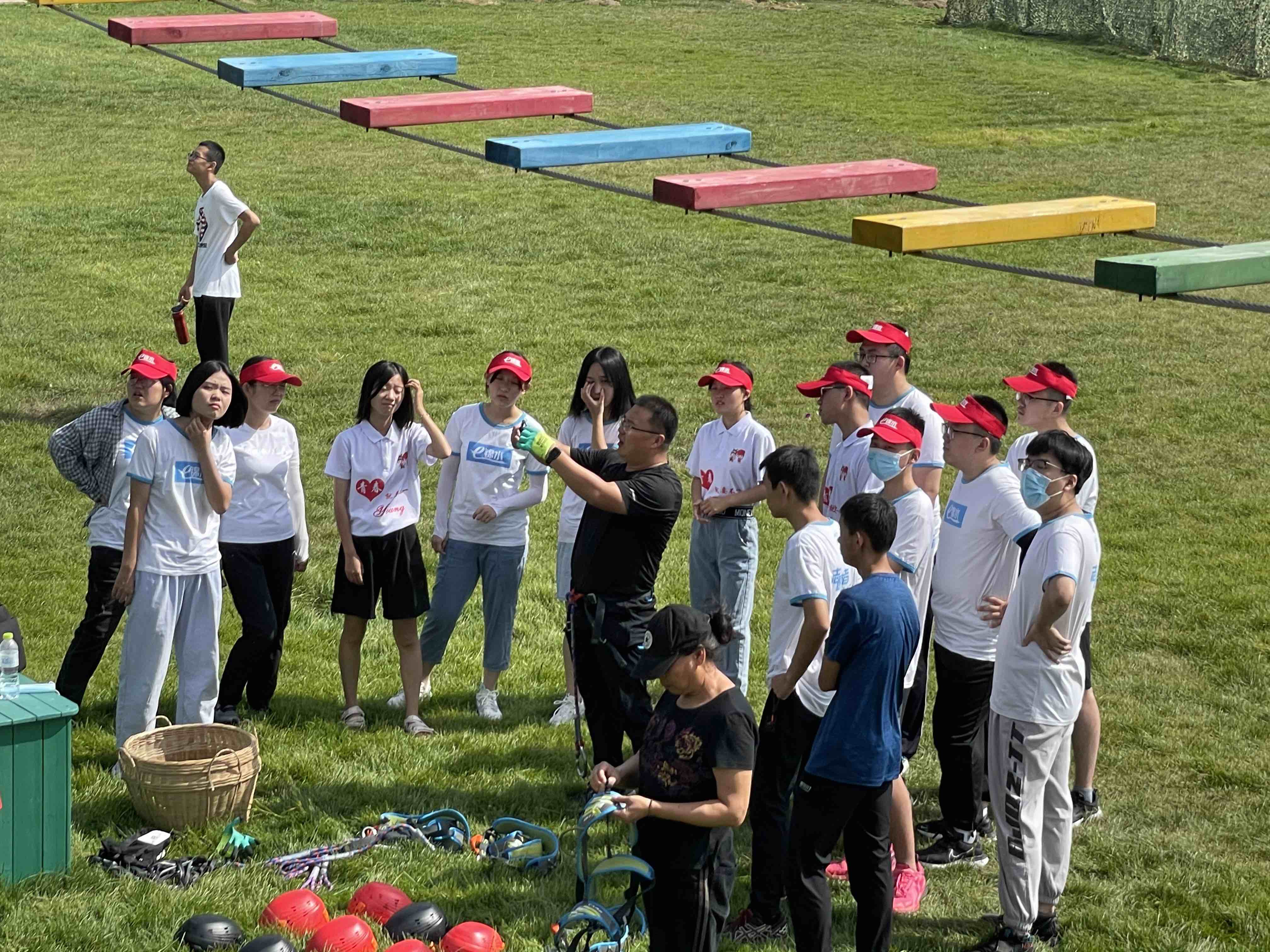 “百万大学生进社区”！让青春和基层实践撞个满怀_科教社会_山东新闻_新闻_齐鲁网