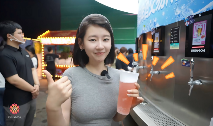  济南夜市用科技让夜经济“活”起来