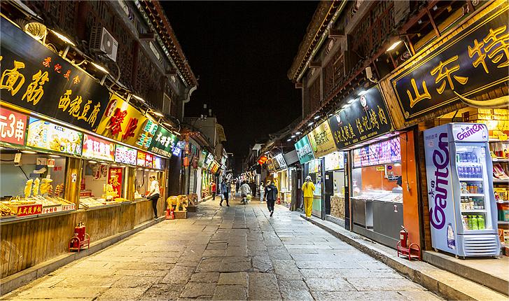 大宝带你“逛吃”环联夜市