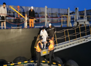威海出入境边防检查站开通“海上生命通道”救助巴拿马籍受伤船员