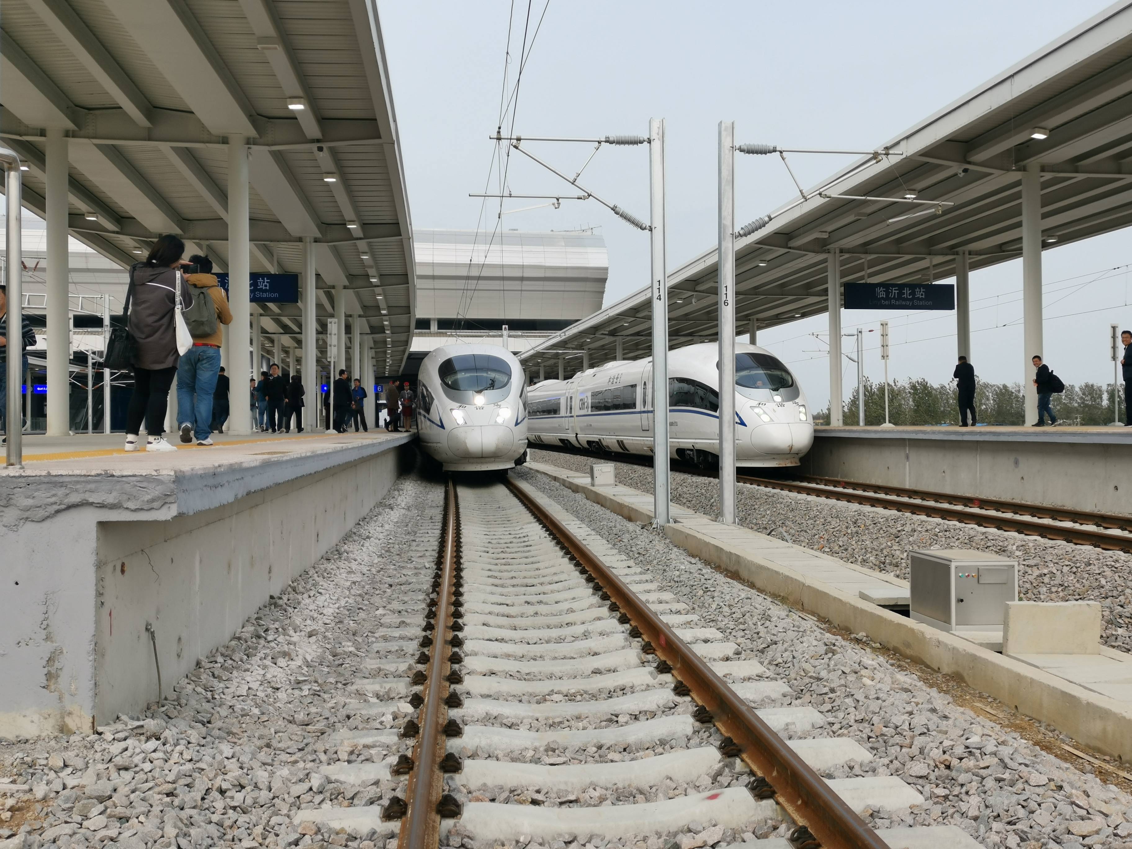 铁路部门免收到达和离开武汉的火车票退票手续费