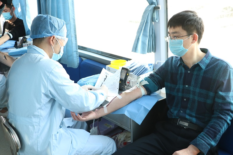 疫情影响用血紧张 邹城干部群众踊跃献血保“供应”