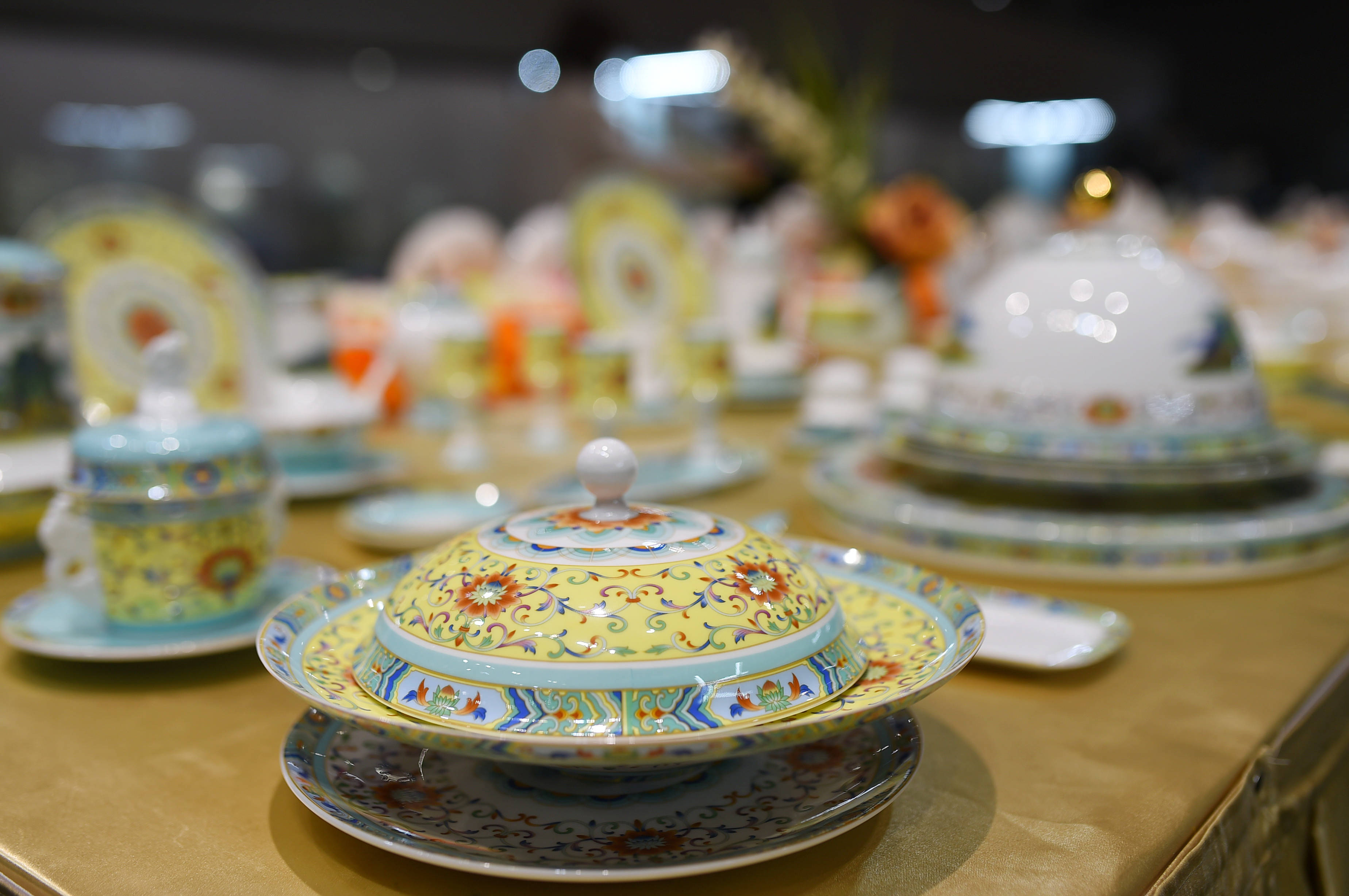 淄博陶瓷企业复工复产走上新路 1216件（套）产品线上开售