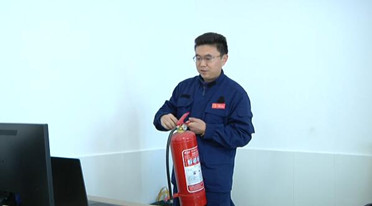 50秒|潍坊诸城“火焰蓝”变身“主播” 云端开课讲授消防安全知识
