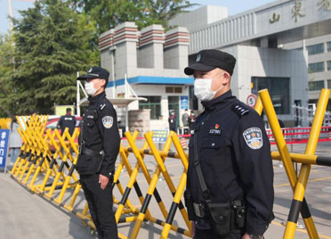 潍城潍城公安筑牢开学第一线 为复课复学保驾护航