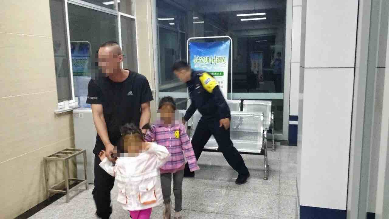暖心！滨州警察蜀黍深夜救助2名走失儿童