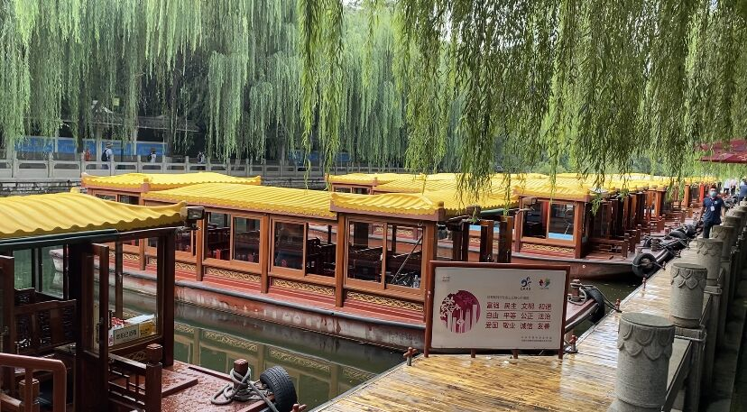 问政追踪 | 济南护城河游船将为游客提供免费扇子 八月底前全部安装电子讲解器