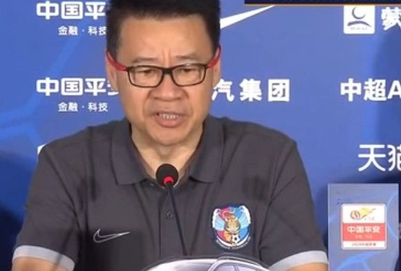 吴金贵：王栋旧伤复发已返回青岛理疗 球队目标依旧是保级