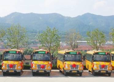 安全时尚！威海环翠区中小学新增37辆“大鼻子”校车