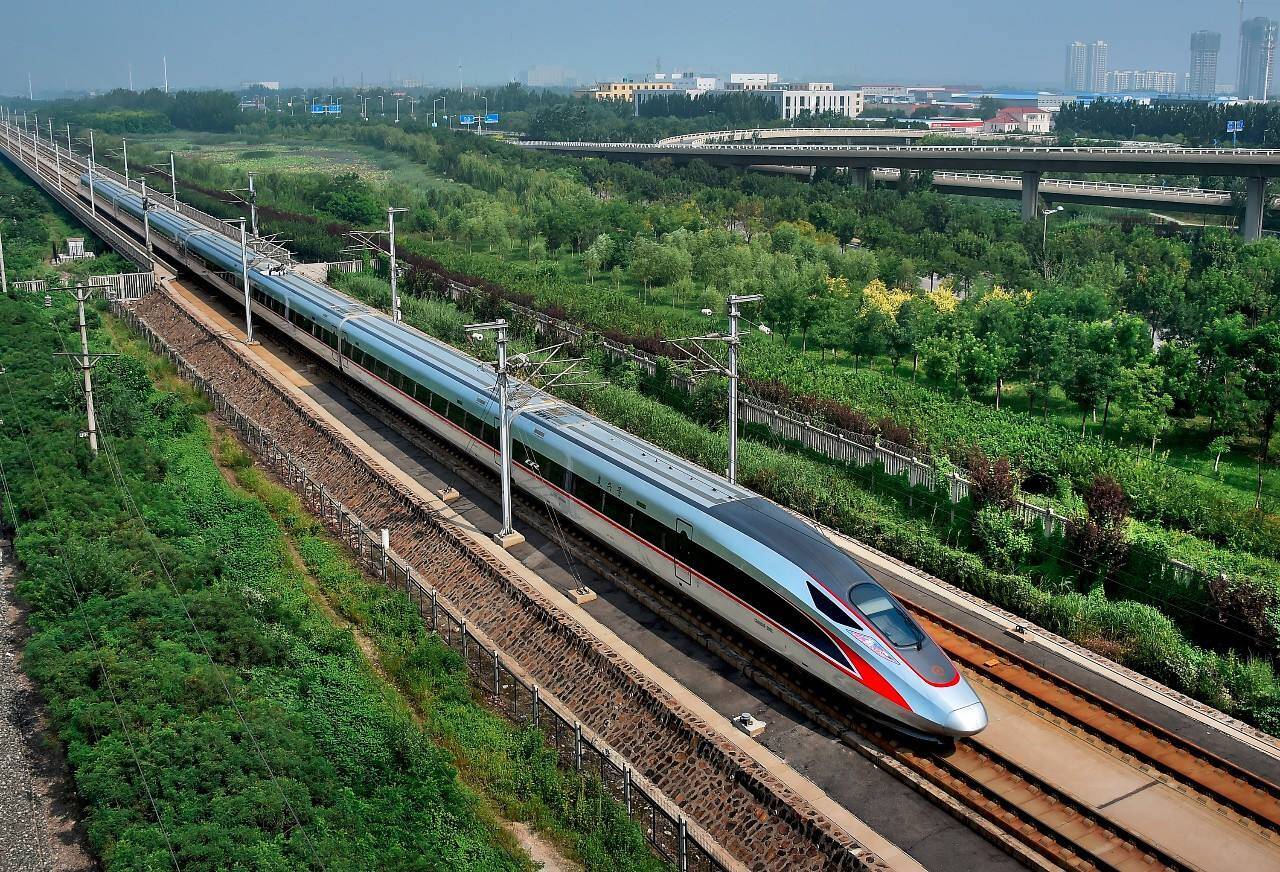 潍坊至烟台铁路初步设计获批 建成后将结束蓬莱龙口招远莱州四市不通高铁历史