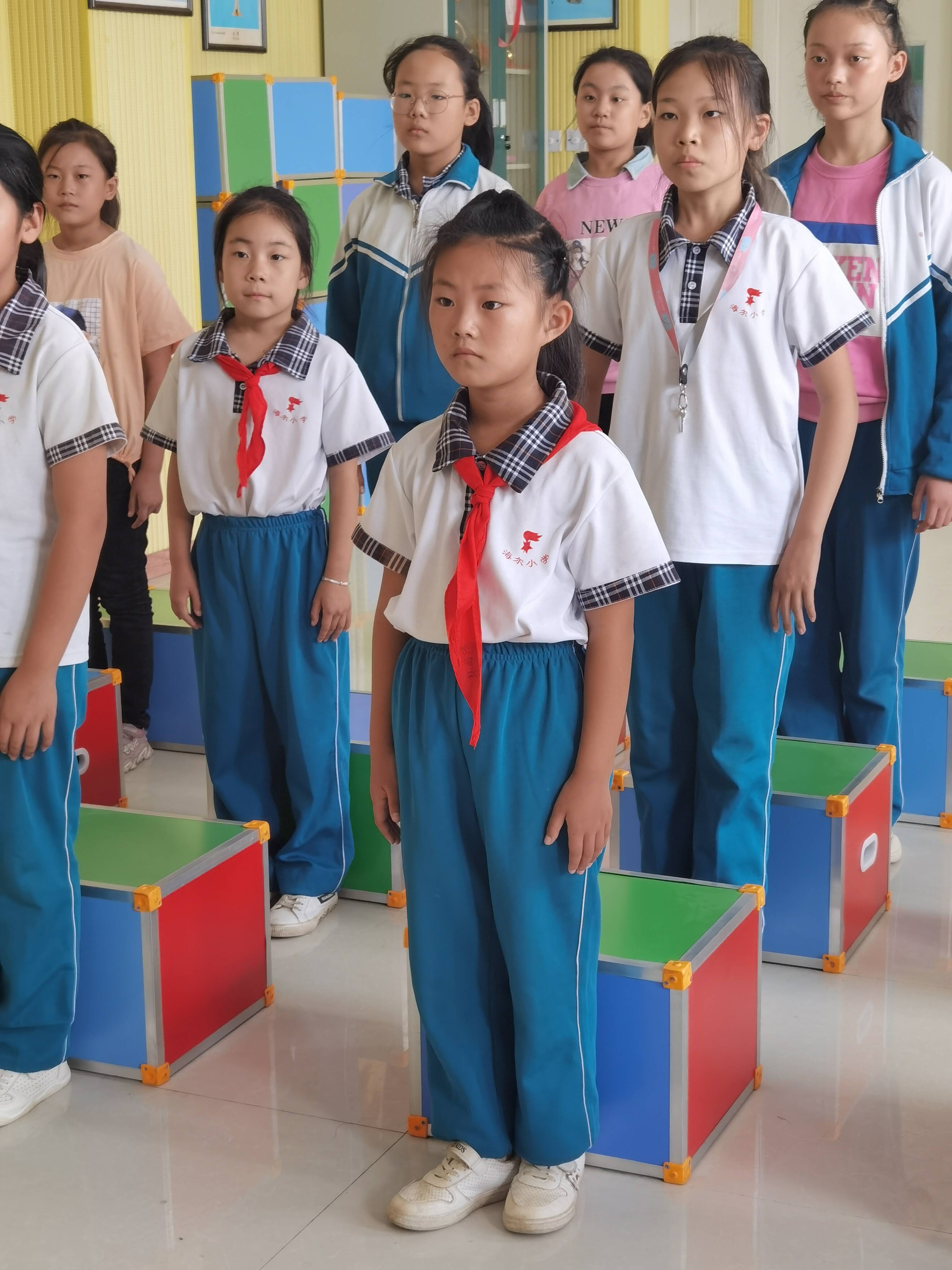 让自信之花绽放 希望山东为福添彩 爱的诵读 公益活动走进德州市海尔武城希望小学 科教社会 山东新闻 新闻 齐鲁网