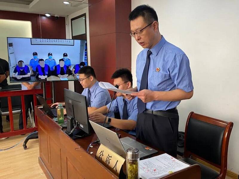 济南平阴检察机关对谭昭利等14人恶势力犯罪案件提起公诉