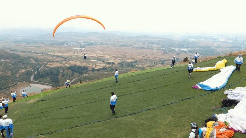 52秒｜2020山东省第五届滑翔伞场地联赛在枣庄举办