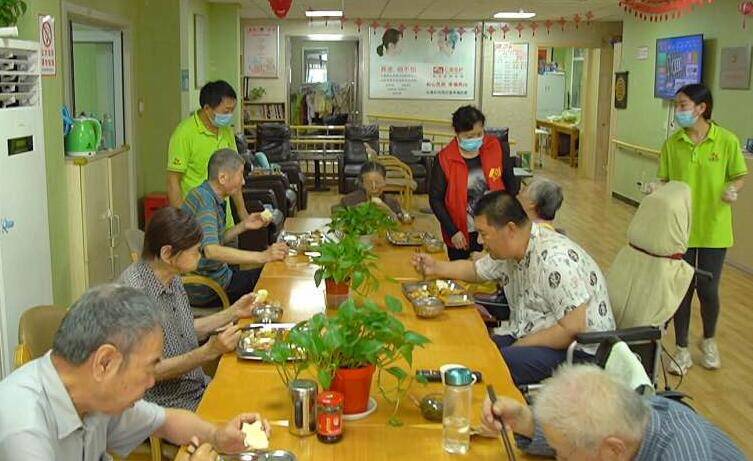 济南第一批长者助餐点公布 外地户籍老人能否去吃？助餐点饭菜质量是否达标？答案都在这里
