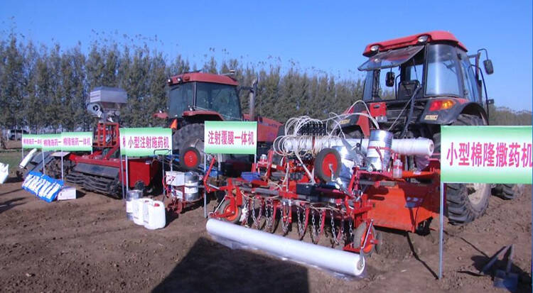 36秒丨全国土壤消毒新型装备集中亮相安丘农村沃野