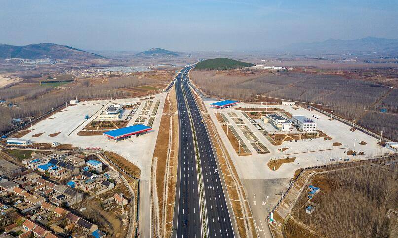 双向八车道！京沪高速公路莱芜至临沂段改扩建工程提前八个月建成通车