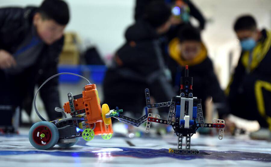 组图｜智能救援、超级轨迹......临沂市第四届中小学生机器人大赛开赛