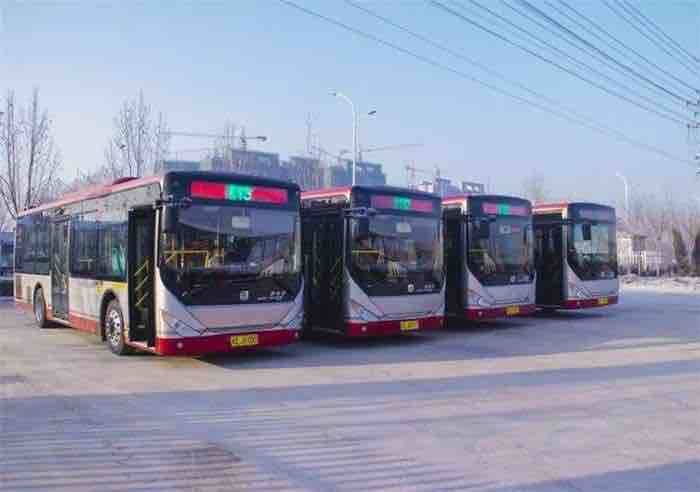受大雪、极寒天气影响 淄博68条公交线路临时停运
