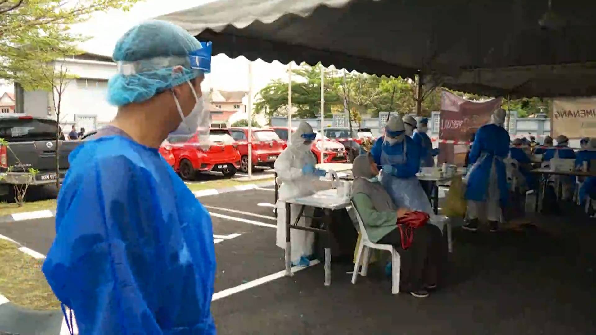 全球战“疫”丨单日新增新冠肺炎确诊病例超3000例 马来西亚重新收紧行动管控措施